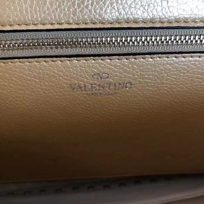 Picture of Valentino Handbags _SKUfw148705589fw